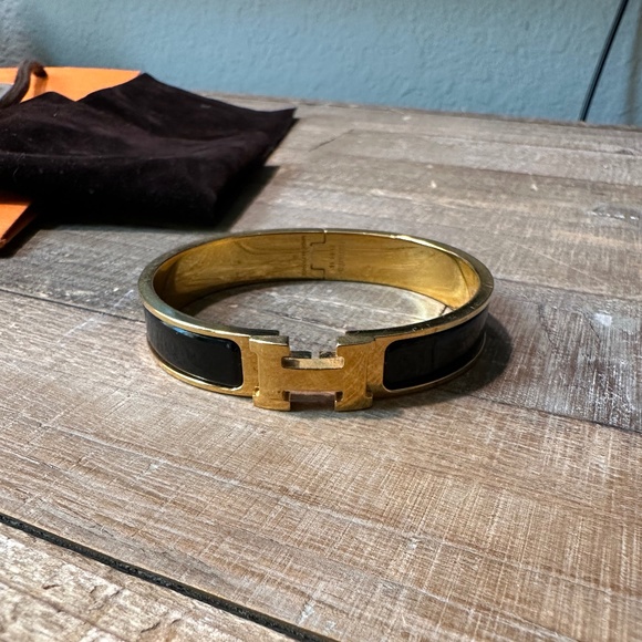 Authentic Hermés Clic H Bracelet, GM-Black - Picture 1 of 5